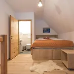 Отель Lajnar Zgornja Sorica
