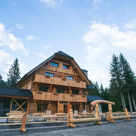 Hotel Lajnar 3*