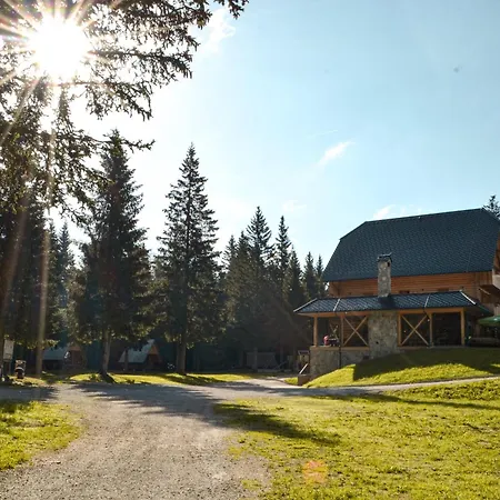 Hotel Lajnar