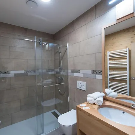 Lajnar 3* Zgornja Sorica