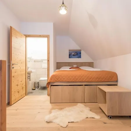 Lajnar 3* Zgornja Sorica