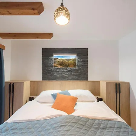 Hotel Lajnar Zgornja Sorica
