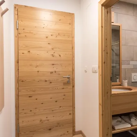 Hotel Lajnar Zgornja Sorica