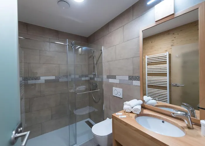 Lajnar 3* Zgornja Sorica