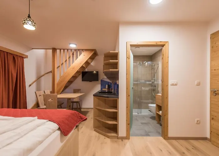 Lajnar 3* Zgornja Sorica